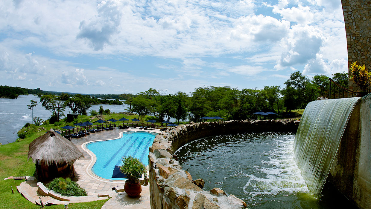 http://chobelodgeuganda.com/wp-content/uploads/2016/11/waterfall-pool-nile-view-bg.jpg